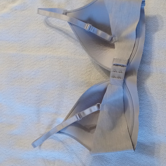 Bra - Picture 2 of 4